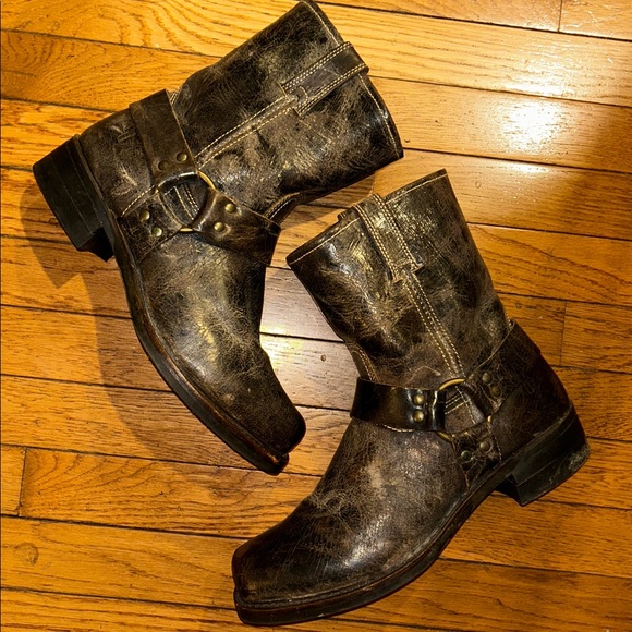 RARE!! Deadstock FRYE sz 11 Men's Black/gray distressed harness Leather Boots
